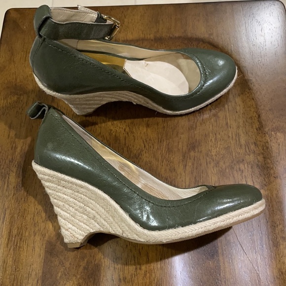 Micheal Kors Greed wedges - Picture 6 of 7